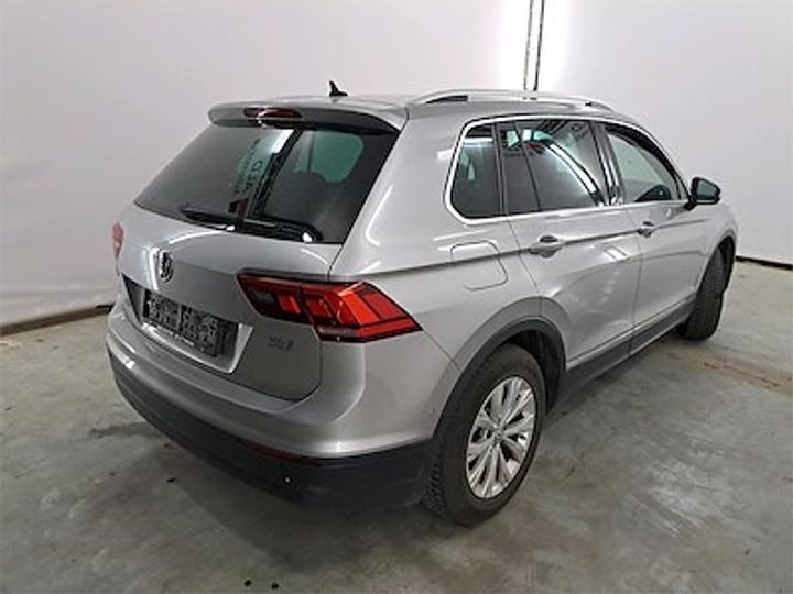 Photo 4 VIN: WVGZZZ5NZJW944760 - VOLKSWAGEN TIGUAN - 2016 