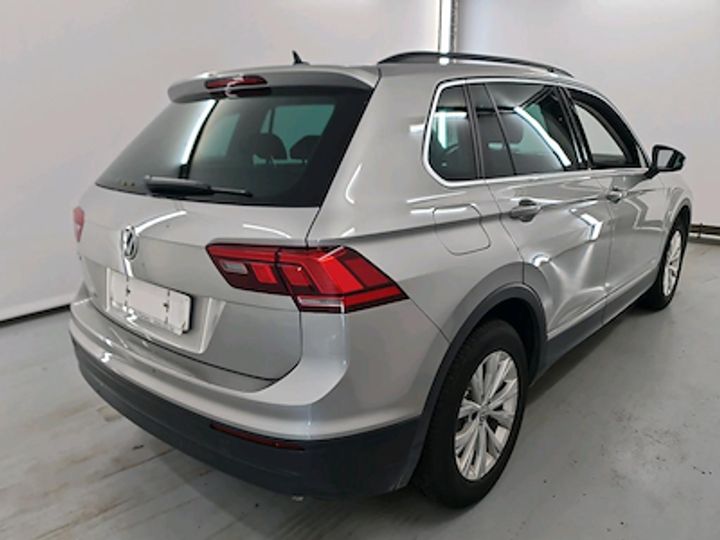 Photo 3 VIN: WVGZZZ5NZJW951525 - VW TIGUAN 