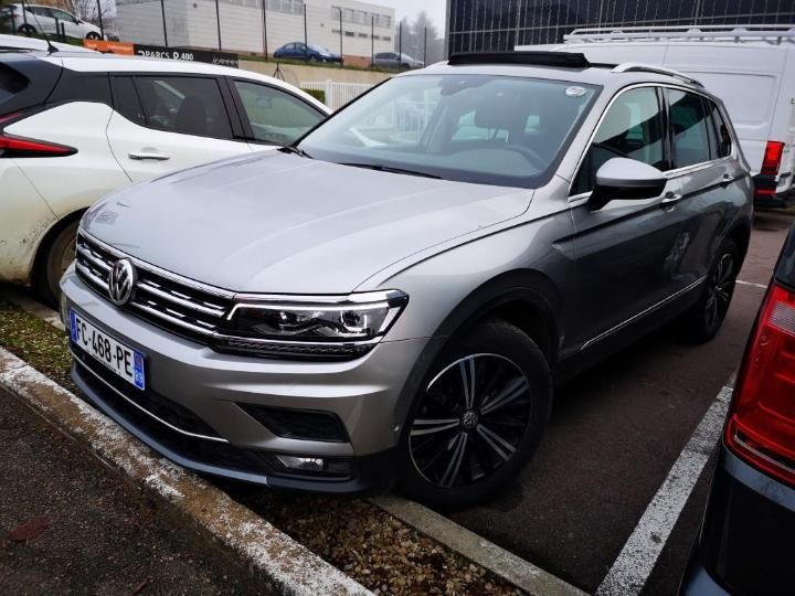 Photo 1 VIN: WVGZZZ5NZJW952947 - VOLKSWAGEN TIGUAN 