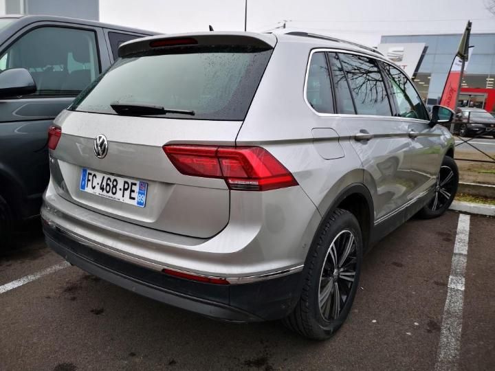 Photo 7 VIN: WVGZZZ5NZJW952947 - VOLKSWAGEN TIGUAN 