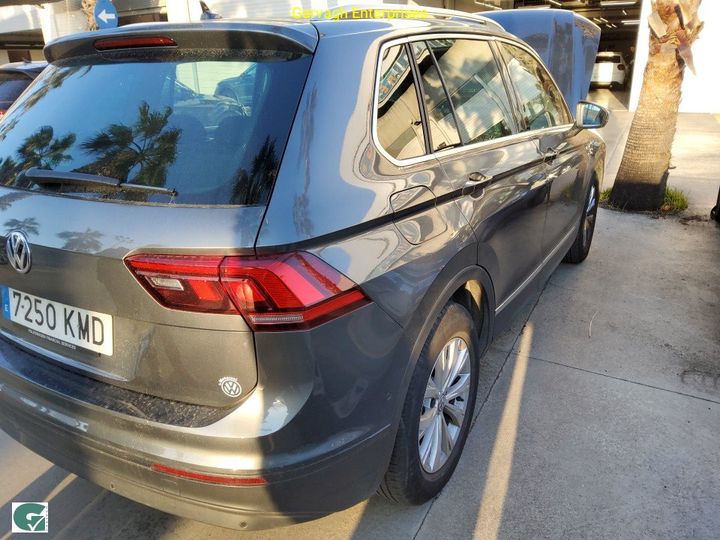 Photo 31 VIN: WVGZZZ5NZJW956213 - VOLKSWAGEN TIGUAN 