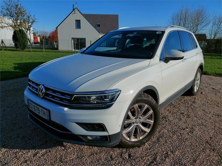 Photo 1 VIN: WVGZZZ5NZJW960213 - VOLKSWAGEN TIGUAN 