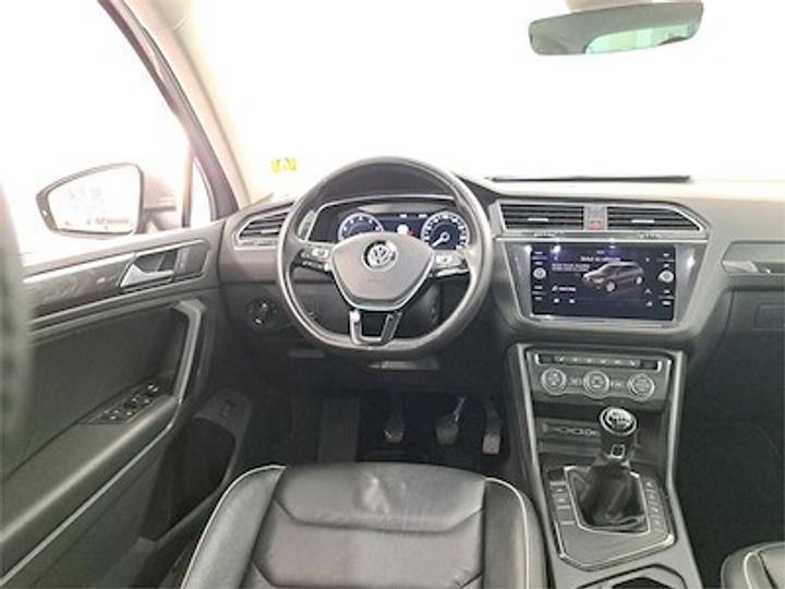 Photo 8 VIN: WVGZZZ5NZJW964628 - VOLKSWAGEN TIGUAN - 2016 