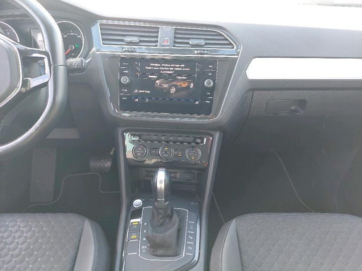 Photo 13 VIN: WVGZZZ5NZJW965815 - VOLKSWAGEN TIGUAN 