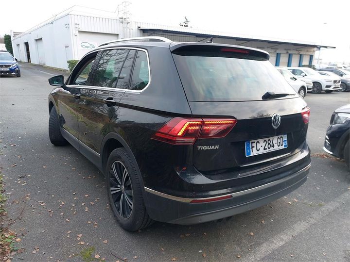 Photo 3 VIN: WVGZZZ5NZJW966249 - VOLKSWAGEN TIGUAN 