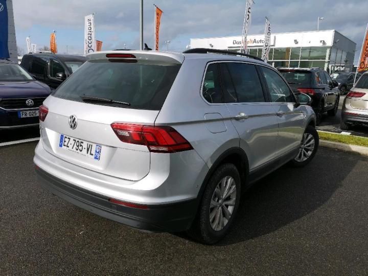 Photo 2 VIN: WVGZZZ5NZJW970999 - VOLKSWAGEN TIGUAN 