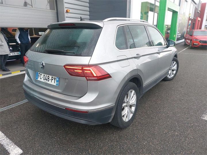 Photo 10 VIN: WVGZZZ5NZJW971135 - VOLKSWAGEN TIGUAN 