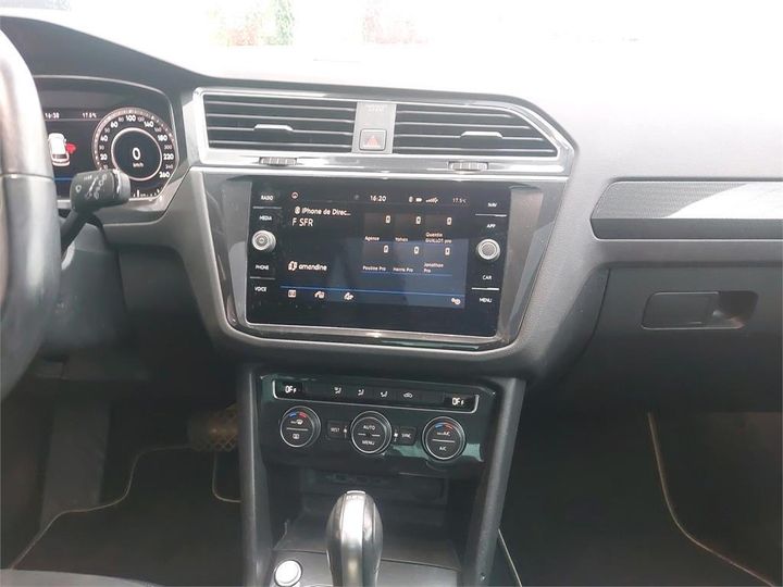 Photo 5 VIN: WVGZZZ5NZJW971135 - VOLKSWAGEN TIGUAN 