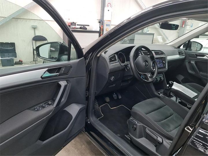 Photo 13 VIN: WVGZZZ5NZJW971762 - VOLKSWAGEN TIGUAN 