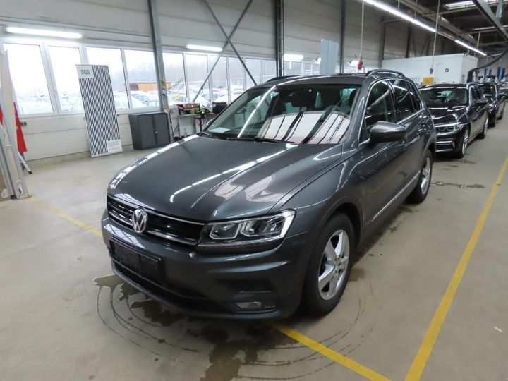 Photo 1 VIN: WVGZZZ5NZJW973350 - VOLKSWAGEN TIGUAN 