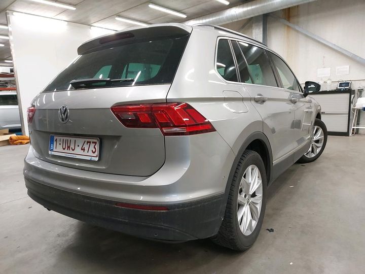 Photo 1 VIN: WVGZZZ5NZJW975216 - VW TIGUAN 