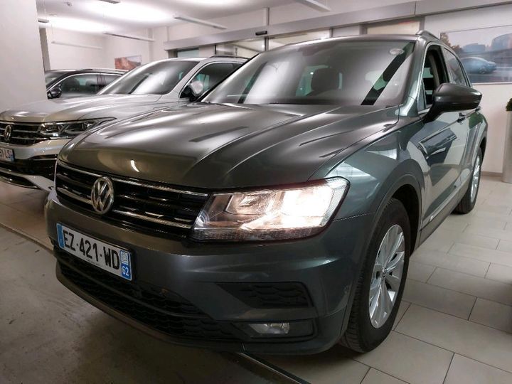 Photo 1 VIN: WVGZZZ5NZJW977590 - VOLKSWAGEN TIGUAN 