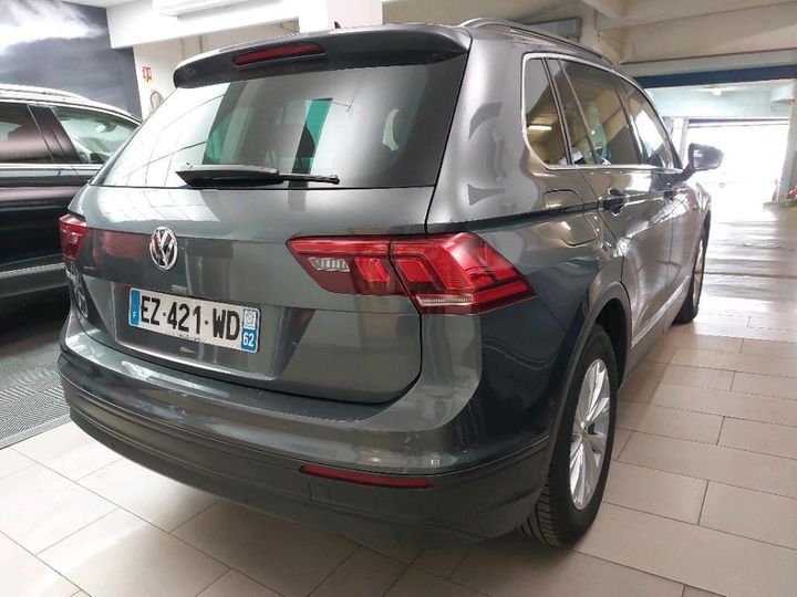 Photo 23 VIN: WVGZZZ5NZJW977590 - VOLKSWAGEN TIGUAN 