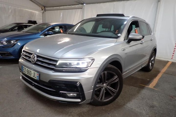 Photo 1 VIN: WVGZZZ5NZJW977704 - VOLKSWAGEN TIGUAN 