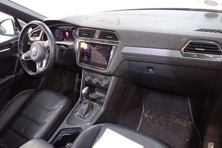 Photo 34 VIN: WVGZZZ5NZJW977704 - VOLKSWAGEN TIGUAN 