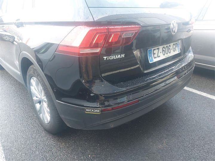 Photo 22 VIN: WVGZZZ5NZJW977825 - VOLKSWAGEN TIGUAN 