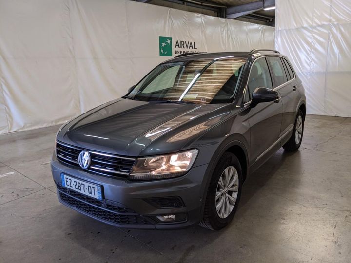 Photo 1 VIN: WVGZZZ5NZJW979808 - VOLKSWAGEN TIGUAN 