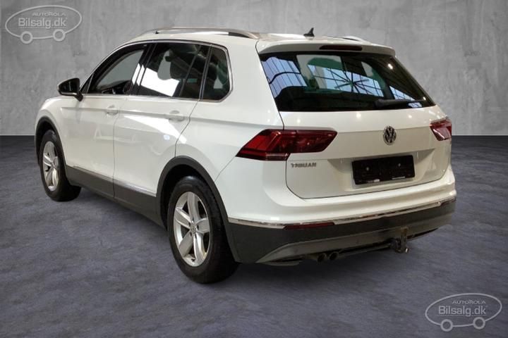 Photo 2 VIN: WVGZZZ5NZJW982478 - VOLKSWAGEN TIGUAN ESTATE 