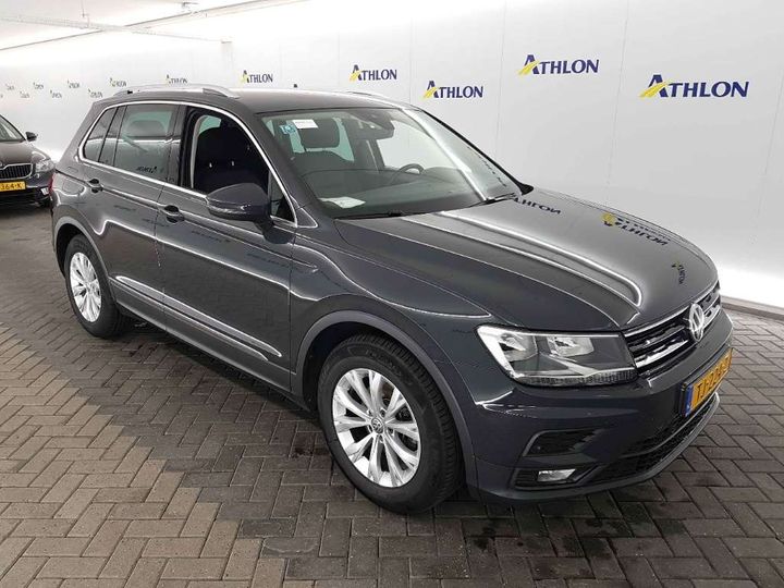 Photo 2 VIN: WVGZZZ5NZJW983134 - VOLKSWAGEN TIGUAN 