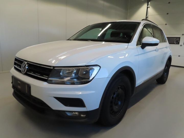 Photo 1 VIN: WVGZZZ5NZJW985605 - VOLKSWAGEN TIGUAN 