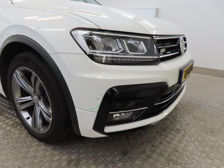 Photo 18 VIN: WVGZZZ5NZJW986781 - VOLKSWAGEN TIGUAN 