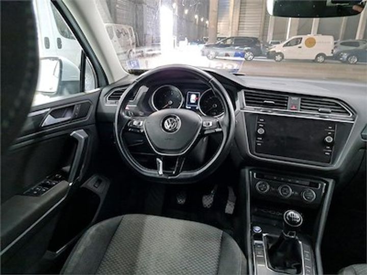 Photo 8 VIN: WVGZZZ5NZKM039067 - VOLKSWAGEN TIGUAN ALLSPACE DIESEL 