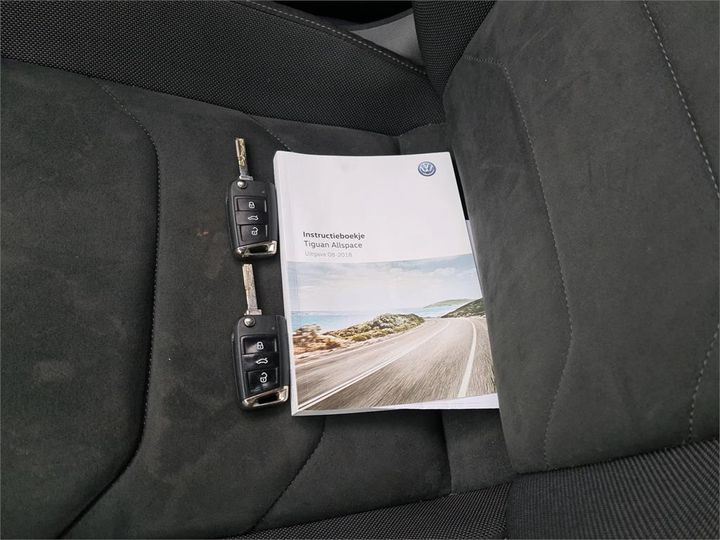 Photo 17 VIN: WVGZZZ5NZKM108759 - VOLKSWAGEN TIGUAN ALLSPACE 