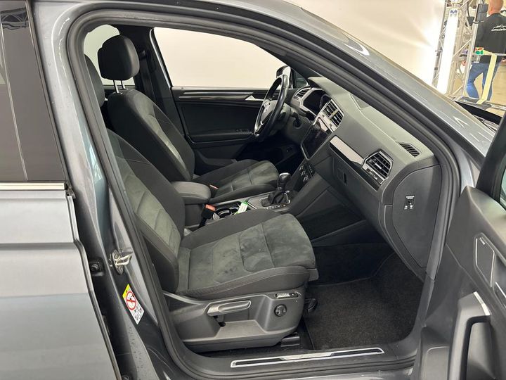 Photo 2 VIN: WVGZZZ5NZKM120812 - VW TIGUAN 