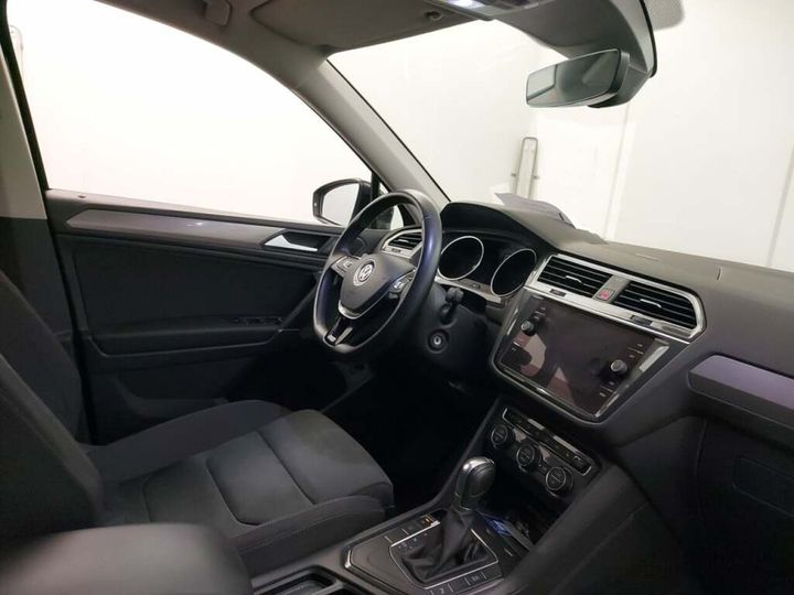 Photo 3 VIN: WVGZZZ5NZKM136752 - VOLKSWAGEN TIGUAN 