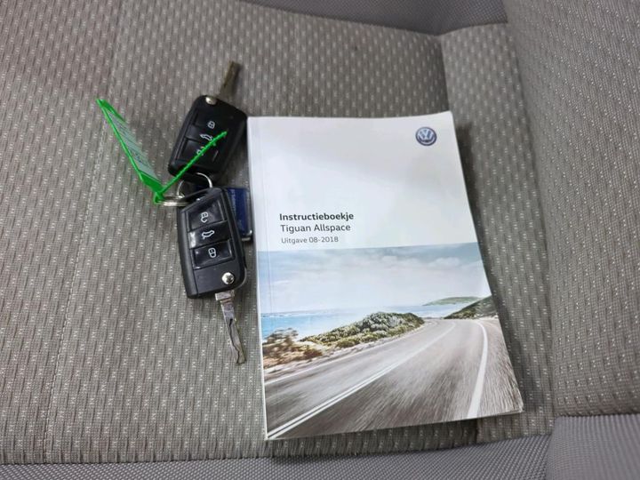 Photo 3 VIN: WVGZZZ5NZKM159370 - VW TIGUAN 