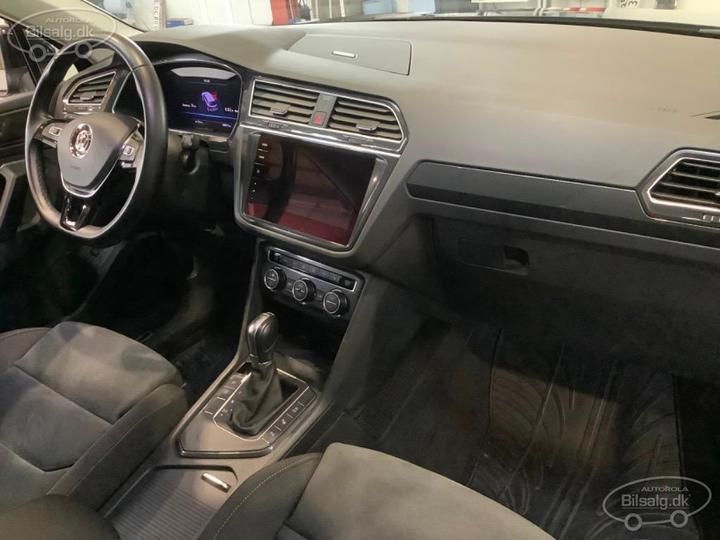 Photo 19 VIN: WVGZZZ5NZKW302896 - VOLKSWAGEN TIGUAN ESTATE 