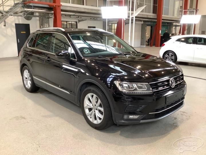 Photo 3 VIN: WVGZZZ5NZKW302896 - VOLKSWAGEN TIGUAN ESTATE 