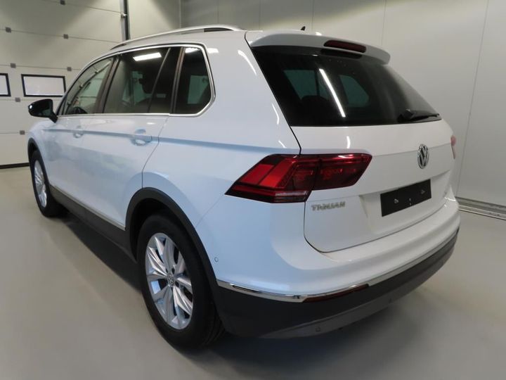 Photo 2 VIN: WVGZZZ5NZKW303782 - VOLKSWAGEN TIGUAN 