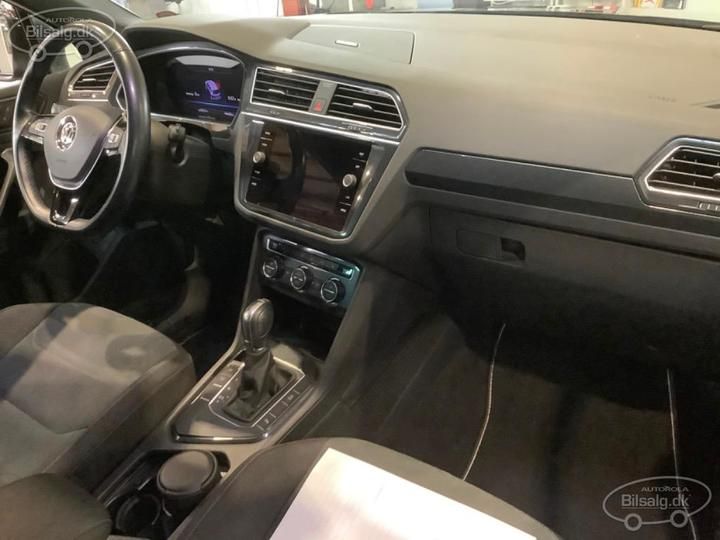 Photo 17 VIN: WVGZZZ5NZKW304324 - VOLKSWAGEN TIGUAN ESTATE 