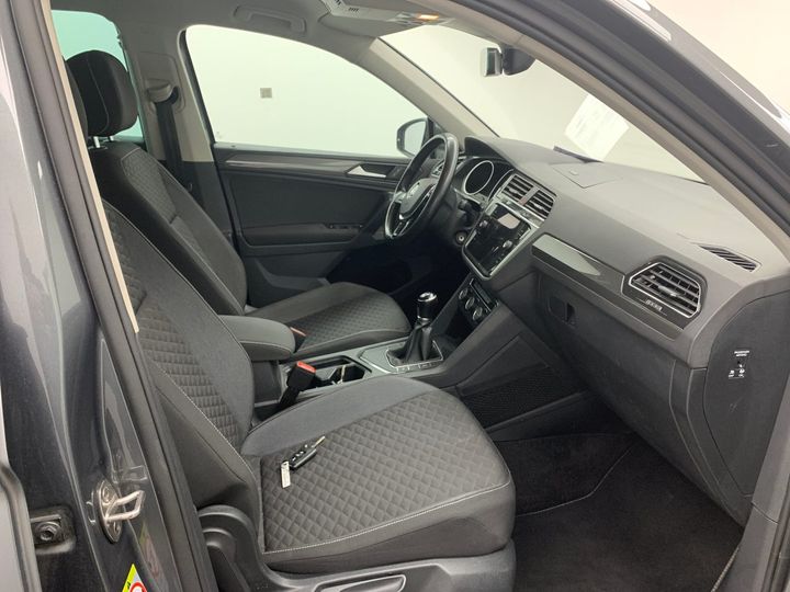 Photo 6 VIN: WVGZZZ5NZKW307692 - VOLKSWAGEN TIGUAN 2.0 TDI SCR 