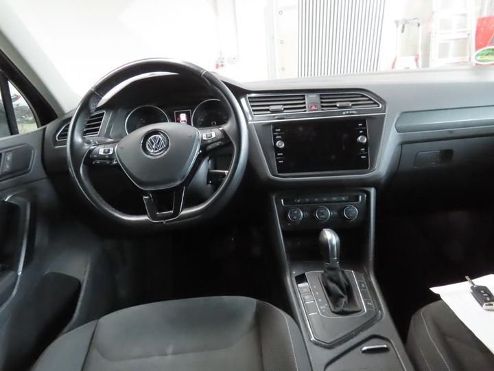 Photo 5 VIN: WVGZZZ5NZKW308042 - VOLKSWAGEN TIGUAN 