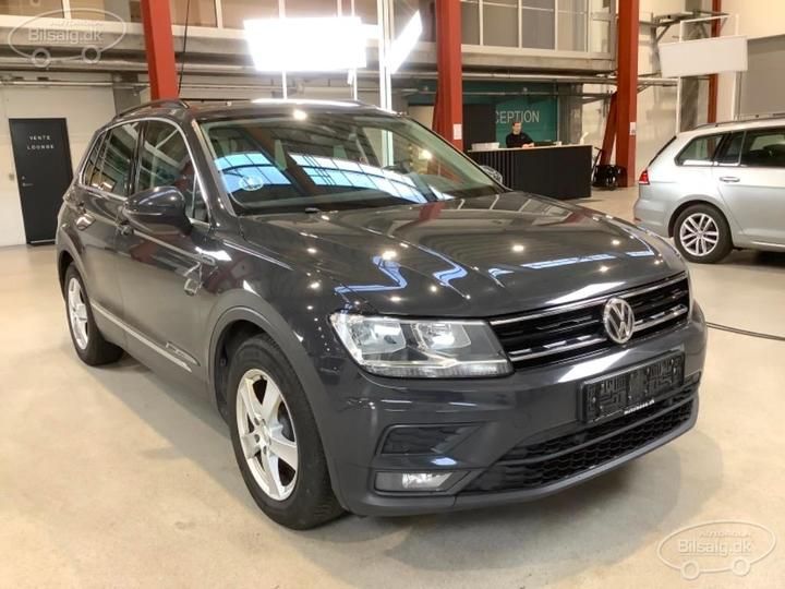 Photo 3 VIN: WVGZZZ5NZKW314550 - VOLKSWAGEN TIGUAN ESTATE 