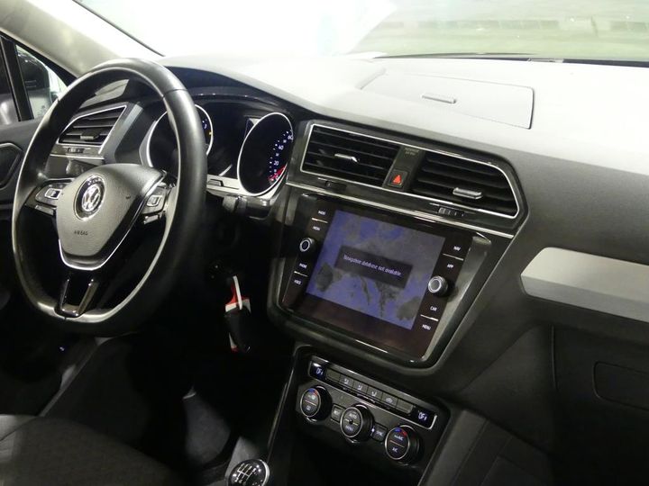 Photo 2 VIN: WVGZZZ5NZKW315588 - VW TIGUAN 