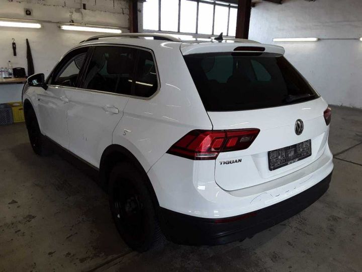 Photo 2 VIN: WVGZZZ5NZKW315627 - VW TIGUAN 