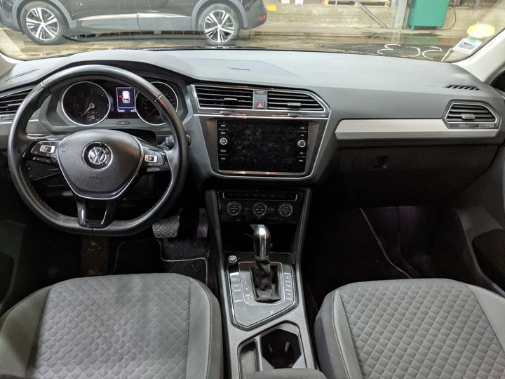 Photo 5 VIN: WVGZZZ5NZKW318819 - VOLKSWAGEN TIGUAN 