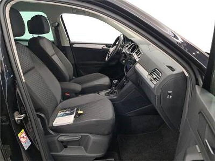 Photo 9 VIN: WVGZZZ5NZKW321846 - VOLKSWAGEN TIGUAN 