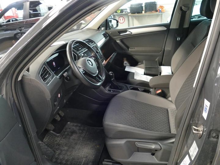 Photo 3 VIN: WVGZZZ5NZKW322010 - VOLKSWAGEN TIGUAN 