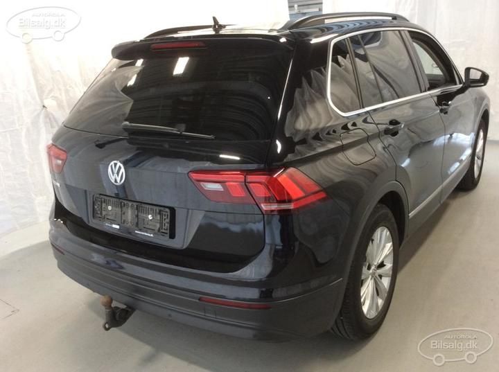 Photo 17 VIN: WVGZZZ5NZKW322286 - VOLKSWAGEN TIGUAN ESTATE 