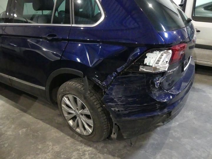 Photo 17 VIN: WVGZZZ5NZKW322635 - VOLKSWAGEN TIGUAN 