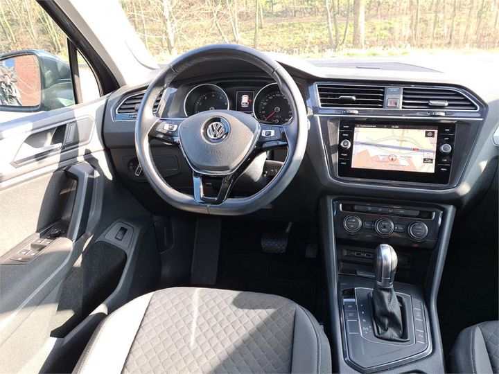 Photo 6 VIN: WVGZZZ5NZKW323225 - VOLKSWAGEN TIGUAN 