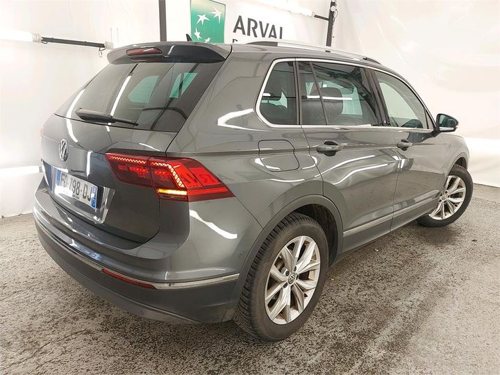 Photo 2 VIN: WVGZZZ5NZKW323858 - VOLKSWAGEN TIGUAN 