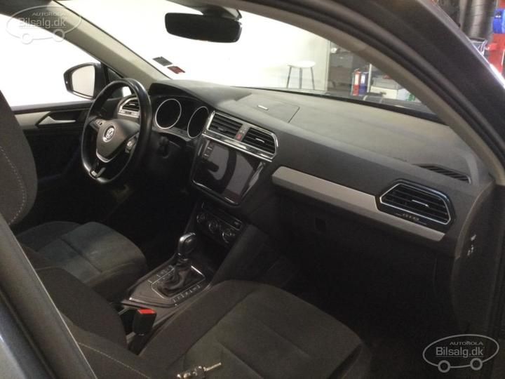 Photo 18 VIN: WVGZZZ5NZKW324091 - VOLKSWAGEN TIGUAN SUV 