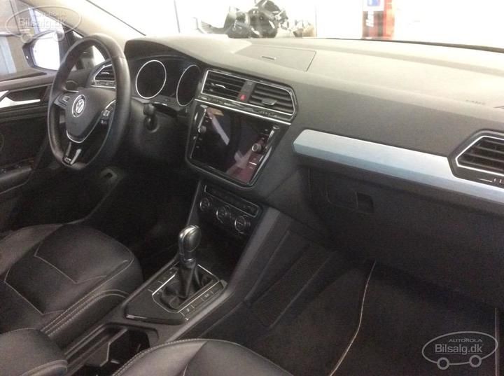 Photo 3 VIN: WVGZZZ5NZKW326400 - VOLKSWAGEN TIGUAN SUV 