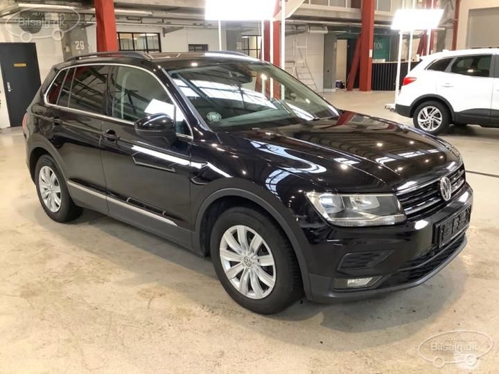 Photo 3 VIN: WVGZZZ5NZKW326422 - VOLKSWAGEN TIGUAN VAN 