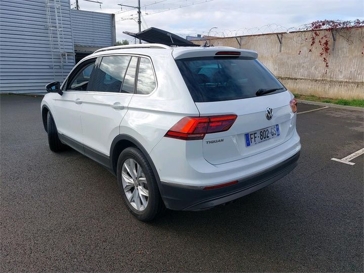 Photo 14 VIN: WVGZZZ5NZKW327131 - VOLKSWAGEN TIGUAN 